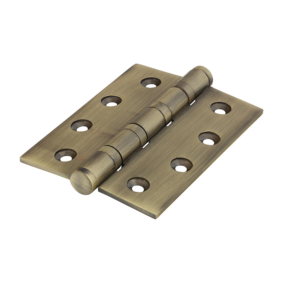 Performance ball raced hinges are made to the highest specification from solid drawn brass and brass pins to guarantee no rust and a long lasting finish. They are ideal for heavy high quality doors in domestic applications. Featuring 4 ball bearing raced knuckles to prevent knuckle wear and provide a lifetime of silent, smooth door operation. Fixings included.