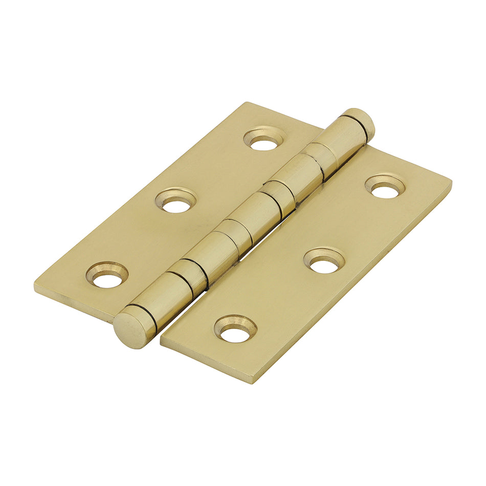 Performance ball raced hinges are made to the highest specification from solid drawn brass and brass pins to guarantee no rust and a long lasting finish. They are ideal for heavy high quality doors in domestic applications. Featuring 4 ball bearing raced knuckles to prevent knuckle wear and provide a lifetime of silent, smooth door operation. Fixings included.