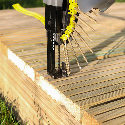 A premium decking screw using the C2 twin-cut technology. Coated with a patented multi-layer corrosion resistant plating to withstand up to 1,000 hours in a salt spray cabinet. This new and innovative design enables the screw to rapidly penetrate the timber, cleanly countersink and securely clamp the decking board to the joists. The collated strips are specifically designed to be compatible with all leading power tool brands.