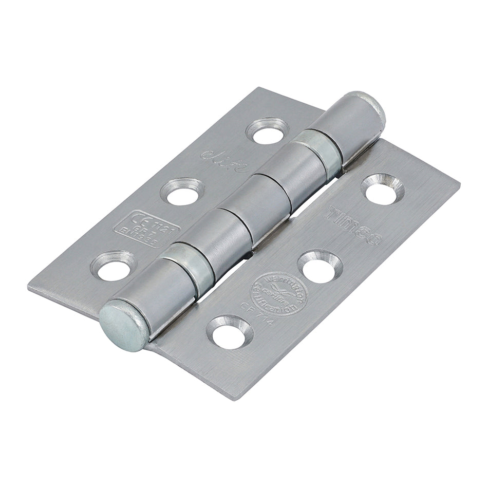 Designed for use on standard internal residential doors, including medium to heavy 30 & 60 minute fire doors weighing up to 40kg. Smooth ball bearing action and tested to 200,000 cycles make these hinges ideal for doors with heavy domestic traffic.